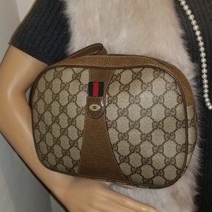 1980's Vintage Gucci Clutch/Wristlet